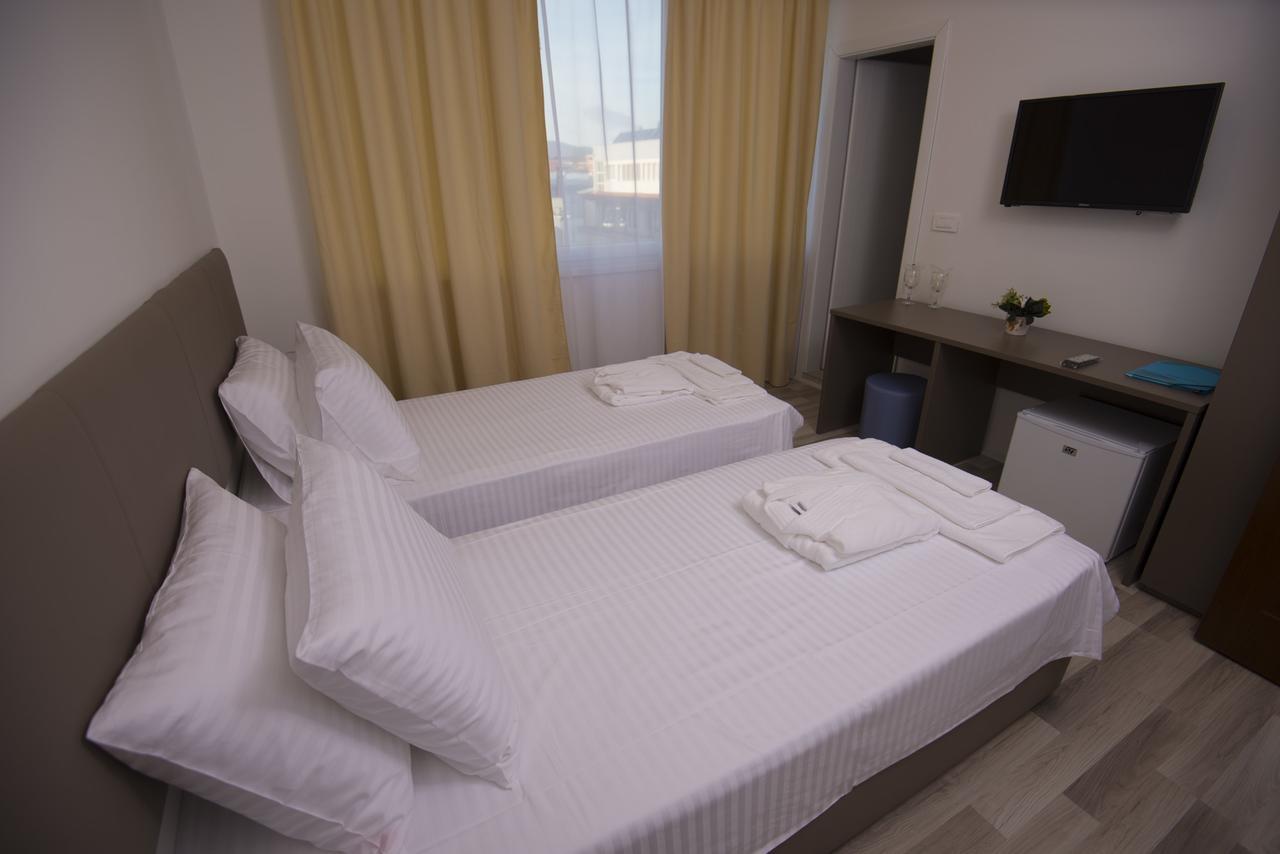 Hotel Village Ohrid Bagian luar foto