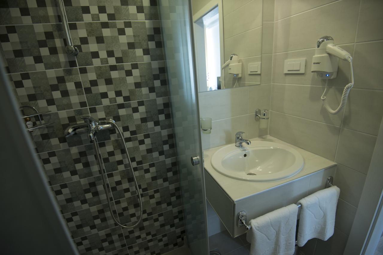 Hotel Village Ohrid Bagian luar foto